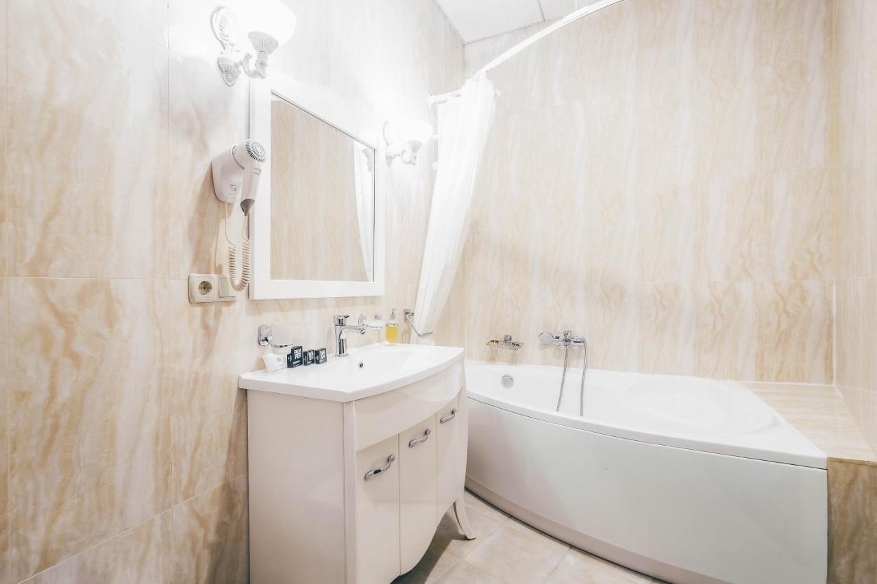 Black Sea Hotel Kiev Ngoại thất bức ảnh