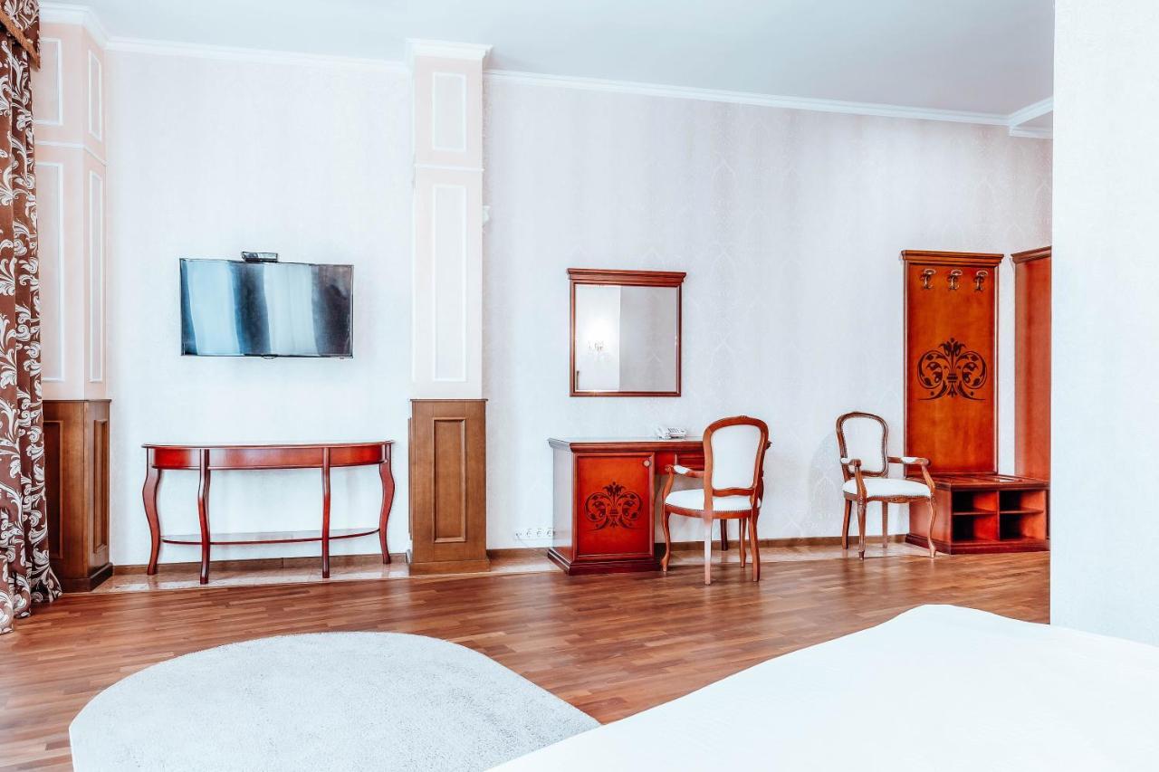 Black Sea Hotel Kiev Ngoại thất bức ảnh